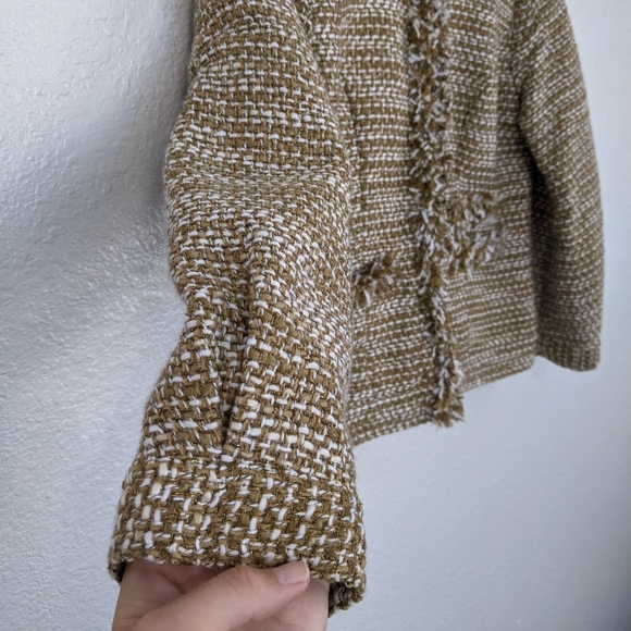 Cabi Pheobe Tweed Gold Shimmer Fringe Blazer - Picture 7 of 13
